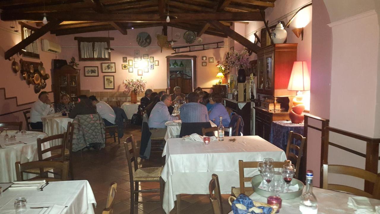 Locanda Della Bottega Фішіано Екстер'єр фото